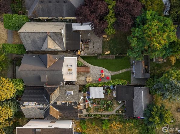 1629 22nd Avenue, Seattle WA 98122