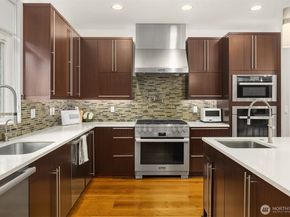 3344 E Republican Street, Seattle WA 98112