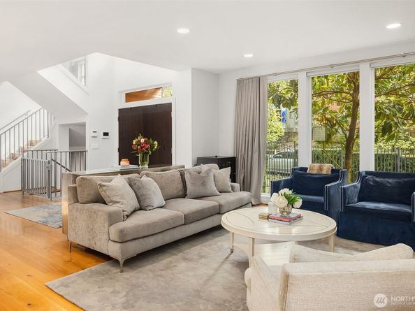 3344 E Republican Street, Seattle WA 98112