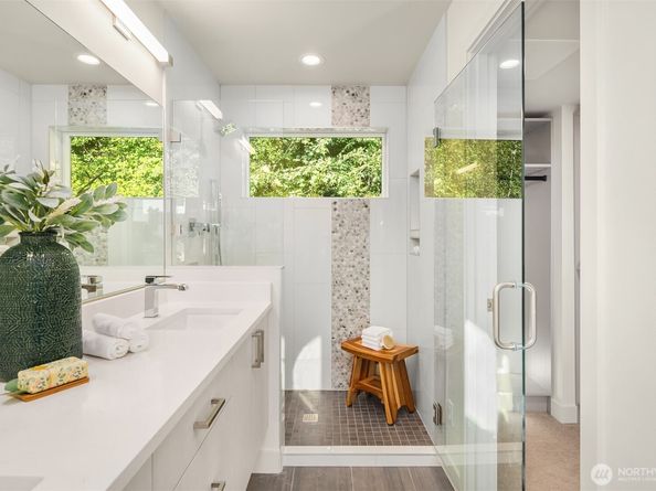 4570 23rd Avenue SW, Seattle WA 98106