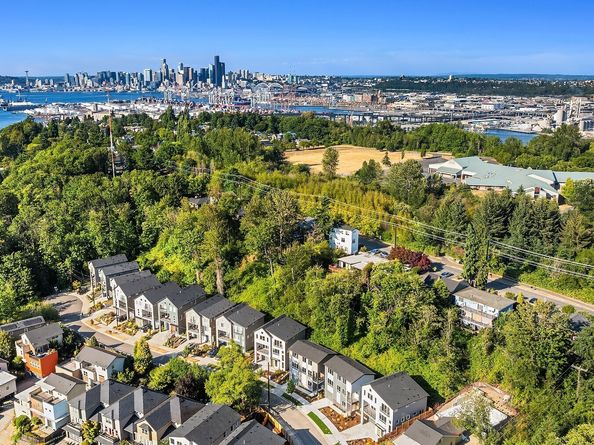 4570 23rd Avenue SW, Seattle WA 98106