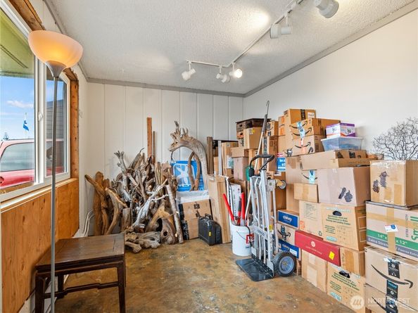 25825 Washington Boulevard NE, Kingston WA 98346