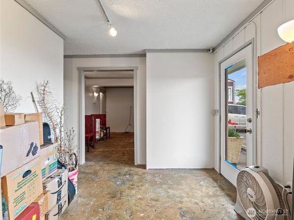 25825 Washington Boulevard NE, Kingston WA 98346