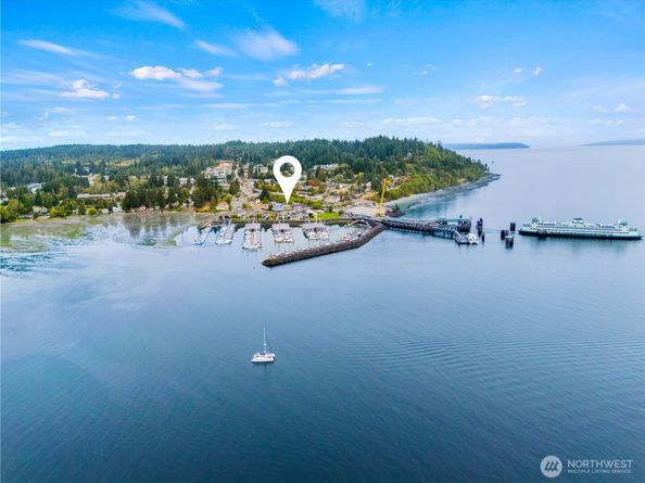 25825 Washington Boulevard NE, Kingston WA 98346