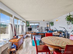 25825 Washington Boulevard NE, Kingston WA 98346