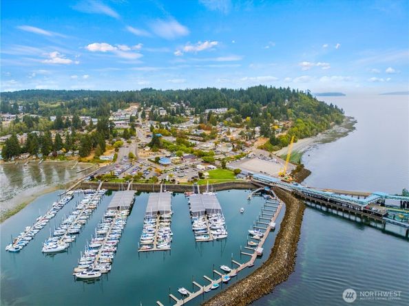 25825 Washington Boulevard NE, Kingston WA 98346