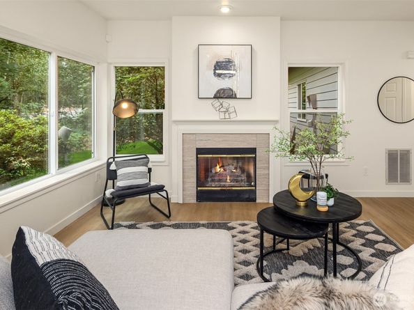 3751 257th Avenue SE 52, Sammamish WA 98029