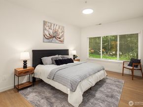3751 257th Avenue SE 52, Sammamish WA 98029