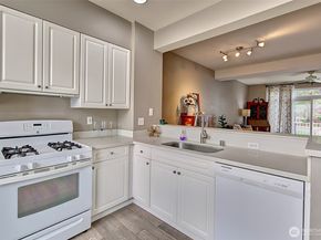5500 Harbour Pointe Boulevard R103, Mukilteo WA 98275