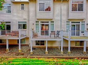 5500 Harbour Pointe Boulevard R103, Mukilteo WA 98275