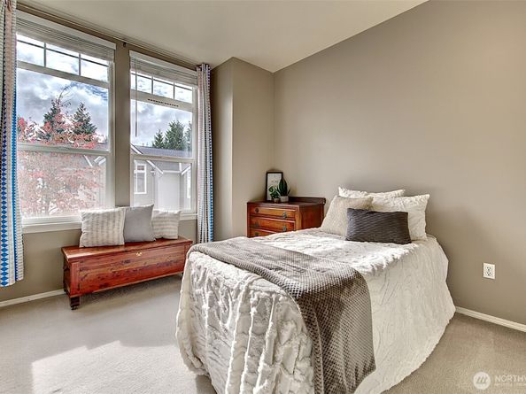 5500 Harbour Pointe Boulevard R103, Mukilteo WA 98275