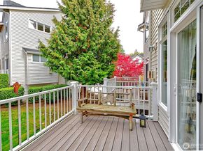 5500 Harbour Pointe Boulevard R103, Mukilteo WA 98275
