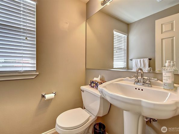 5500 Harbour Pointe Boulevard R103, Mukilteo WA 98275