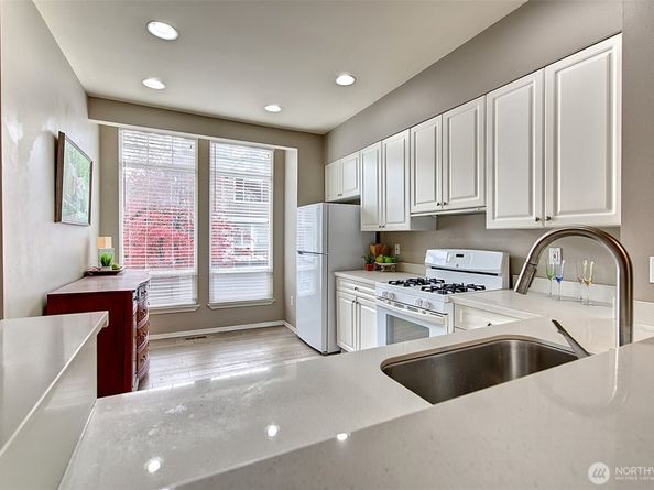 5500 Harbour Pointe Boulevard R103, Mukilteo WA 98275