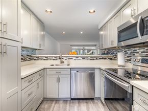 26221 116th Avenue SE F103, Kent WA 98030