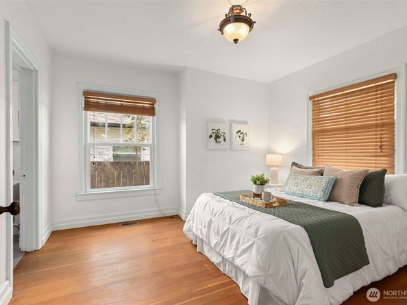 1400 4th Street, Bremerton WA 98337