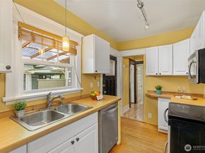 1400 4th Street, Bremerton WA 98337