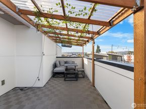 814 NW 54th St A, Seattle WA 98107