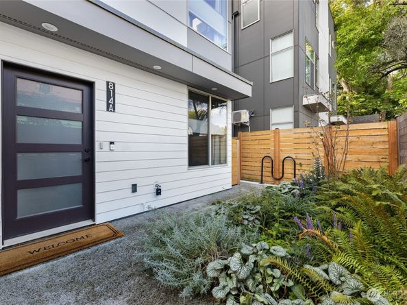 814 NW 54th St A, Seattle WA 98107