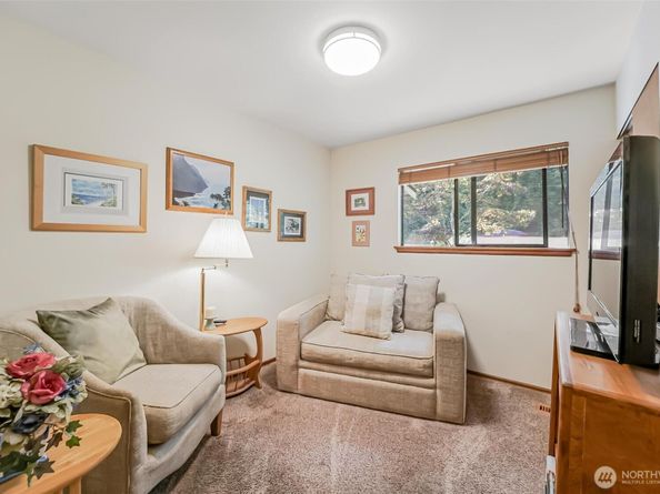 13312 230th Avenue SE, Issaquah WA 98027