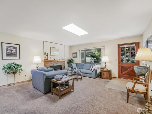 13312 230th Avenue SE, Issaquah WA 98027