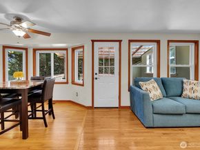 17217 Larch Way, Lynnwood WA 98037