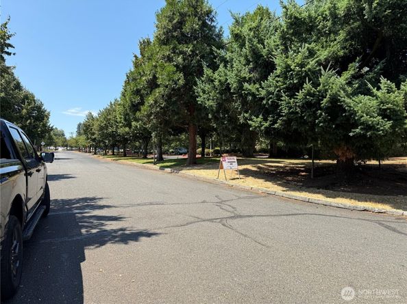4806 187th Place S A202, SeaTac WA 98188