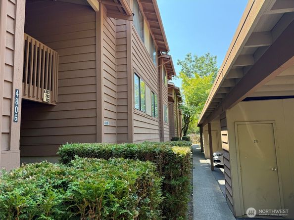 4806 187th Place S A202, SeaTac WA 98188