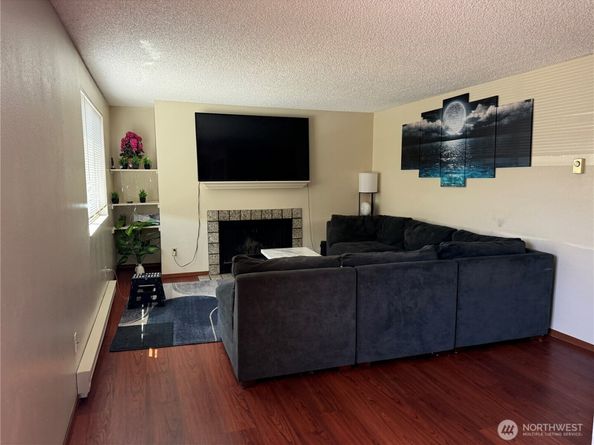 4806 187th Place S A202, SeaTac WA 98188
