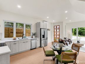 2012 NE 143 Street B, Seattle WA 98125