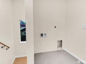 2012 NE 143 Street B, Seattle WA 98125
