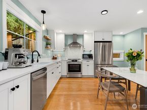 13333 25th Avenue NE, Seattle WA 98125