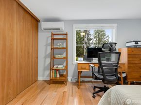13333 25th Avenue NE, Seattle WA 98125