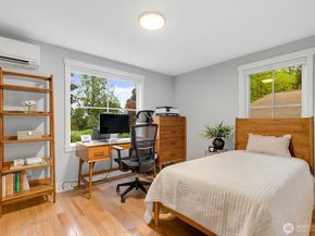 13333 25th Avenue NE, Seattle WA 98125