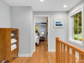 13333 25th Avenue NE, Seattle WA 98125