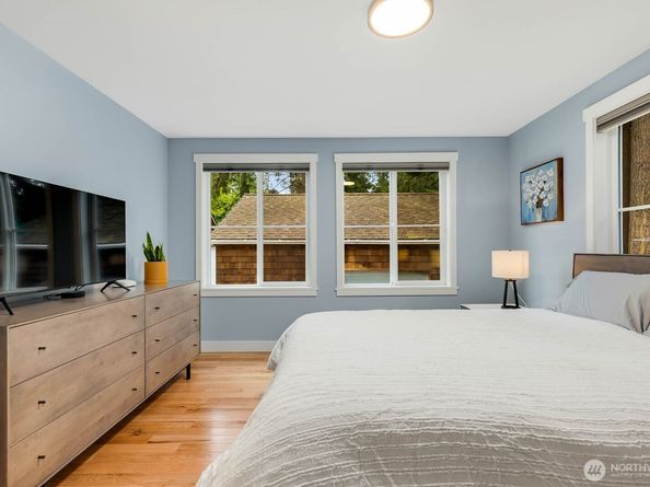 13333 25th Avenue NE, Seattle WA 98125