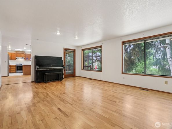4632 SW 74th St, Mukilteo WA 98275