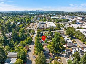 10019 Interlake Avenue N, Seattle WA 98133