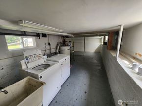 10019 Interlake Avenue N, Seattle WA 98133