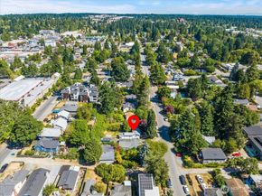 10019 Interlake Avenue N, Seattle WA 98133