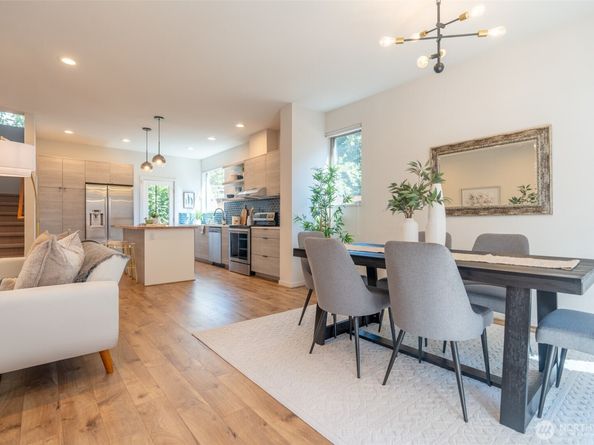 424 26th Avenue S, Seattle WA 98144