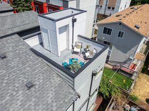 424 26th Avenue S, Seattle WA 98144