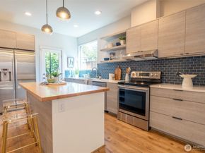 424 26th Avenue S, Seattle WA 98144