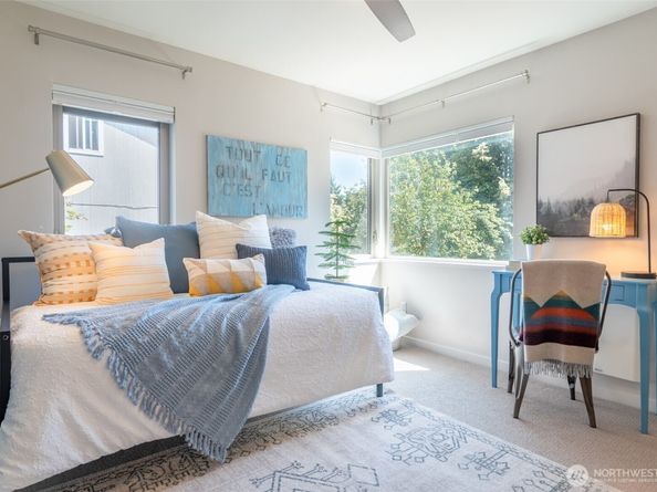 424 26th Avenue S, Seattle WA 98144