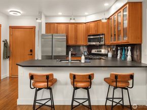 1605 E Pike Street 201, Seattle WA 98122