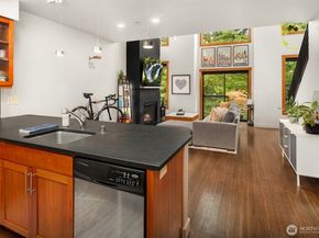 1605 E Pike Street 201, Seattle WA 98122