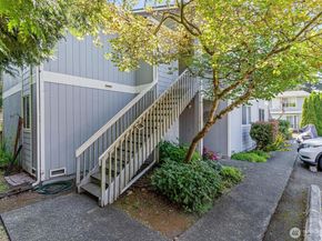 9126 1st Place NE 3, Lake Stevens WA 98258