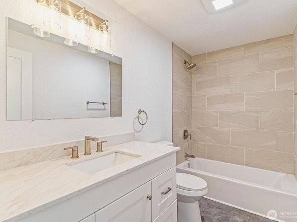 9126 1st Place NE 3, Lake Stevens WA 98258