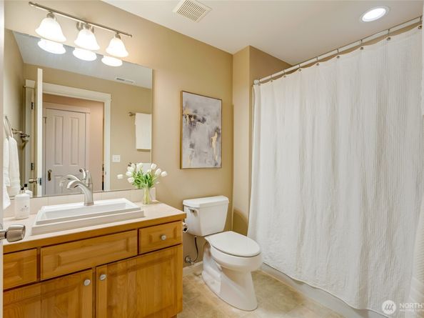 10700 SE 260th Street E 104, Kent WA 98030