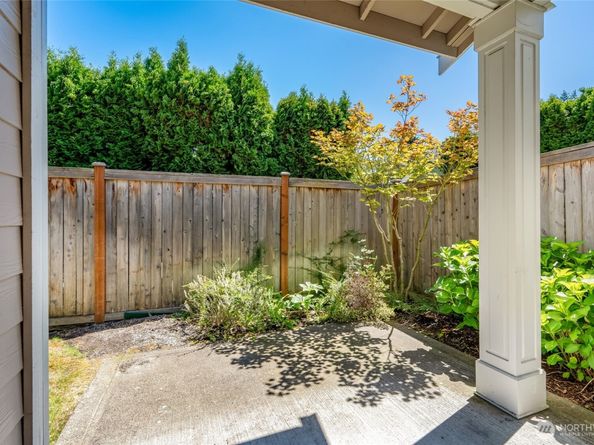 10700 SE 260th Street E 104, Kent WA 98030